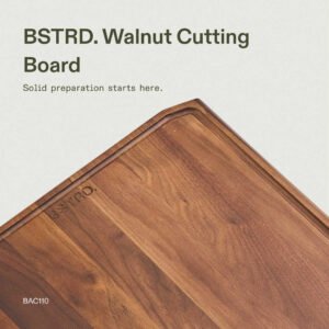 The Bastard Walnut Cutting Board (BAC110) massief walnoten snijplank